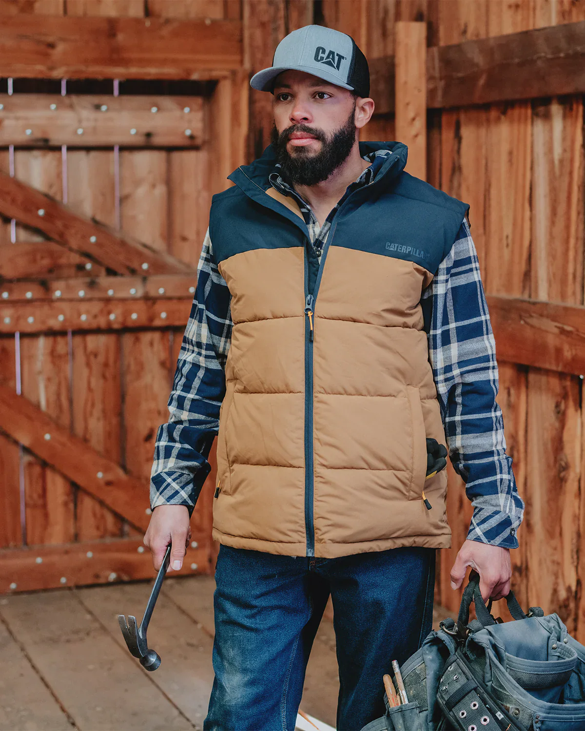 MEN'S ARCTIC ZONE INSULATED VEST - Image 2